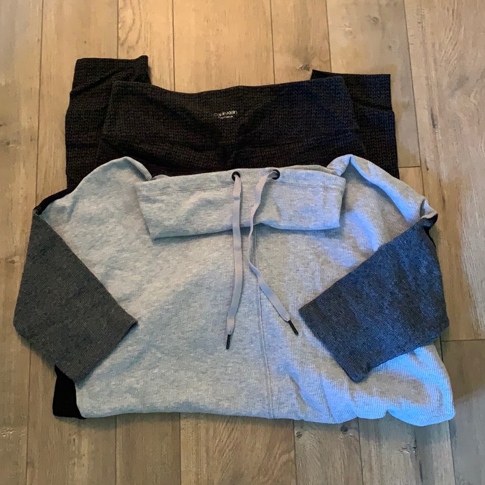 Calvin Klein casual set with leggings and pull over top